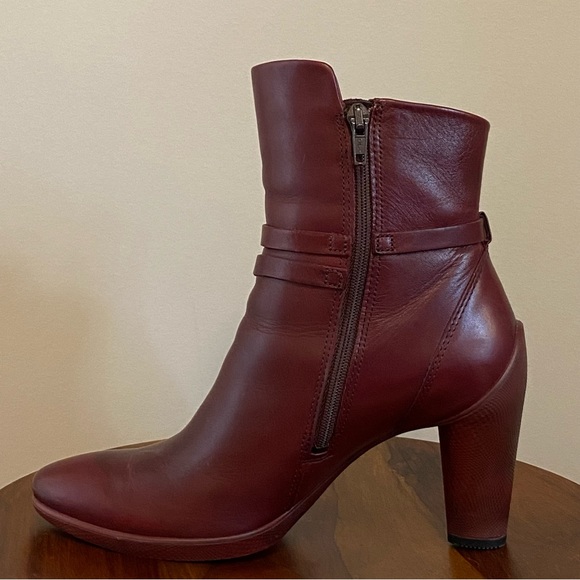 Ecco High Heel Ankle Boots - Picture 4 of 7